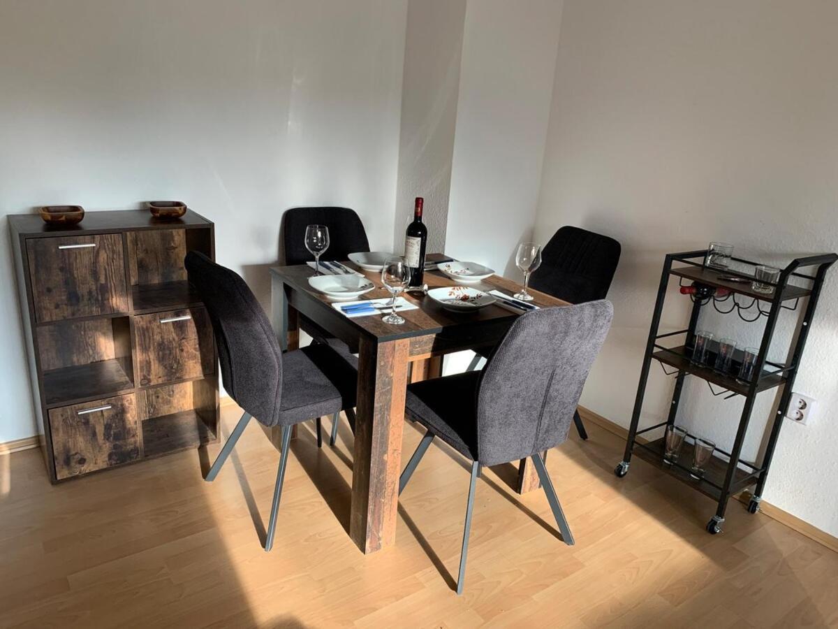 Kleine Wohnung In Оверат Экстерьер фото